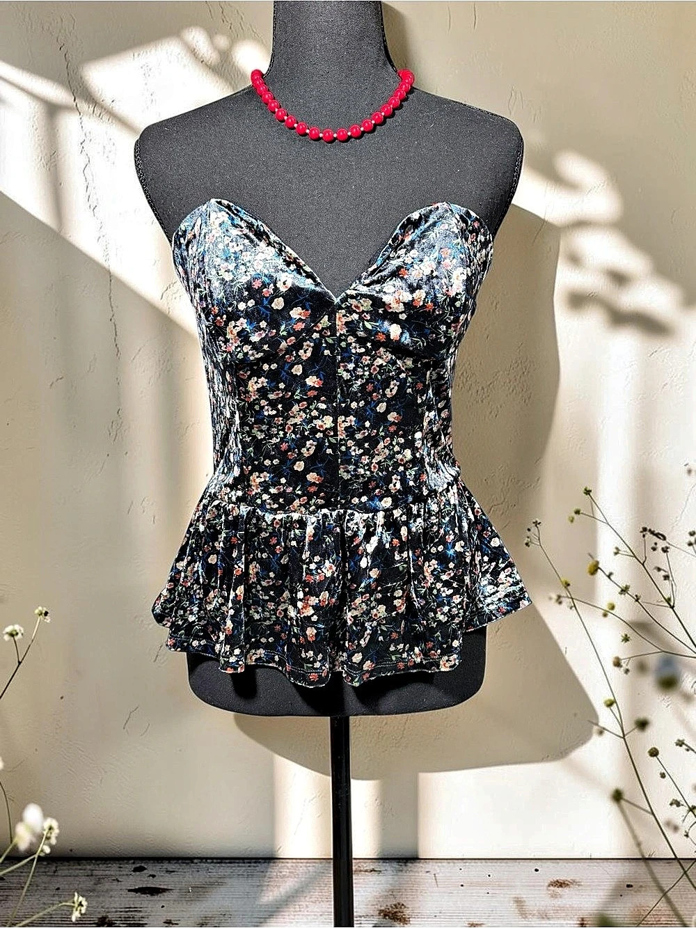 Platinum 6873 Floral Peplum corset top in Black Size Medium